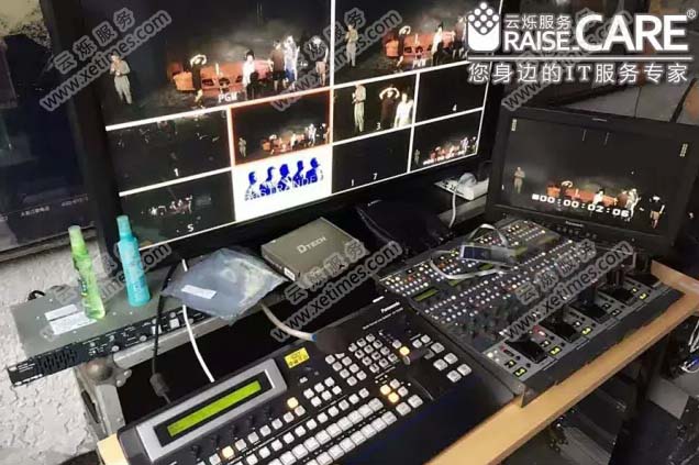 樂視超級電視現場直播話劇《擱淺》的設備間